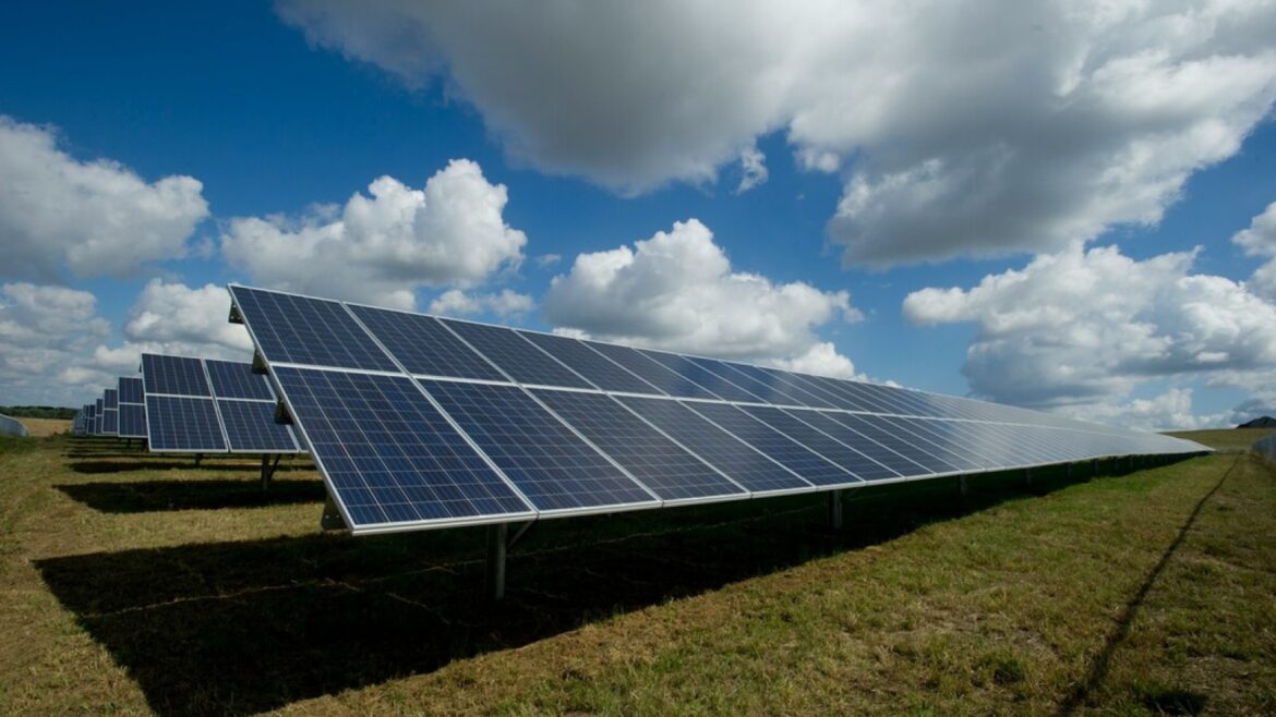 Jinko Power conquista Andalucía: casi 400 MW de sol en Huelva - Jinko Power Huelva