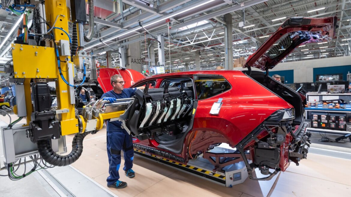 BMW despide a 8.000 empleados en Alemania y el motivo es un solo número - BMW despidos Alemania