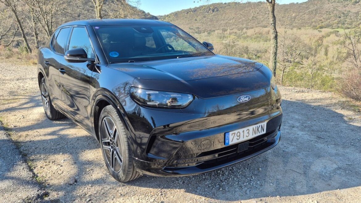 Ford Capri RWD, el eléctrico nostálgico que planta cara al Tesla Model Y
