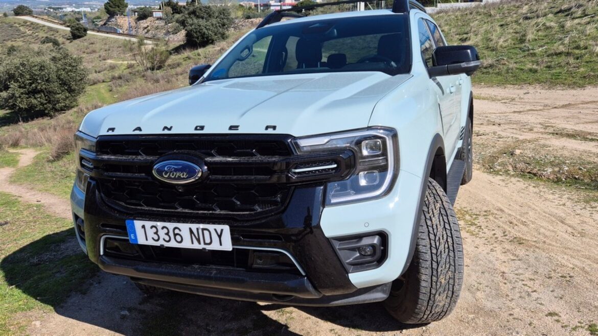 Ford Ranger PHEV: 697 Nm y etiqueta CERO en el pick-up más potente