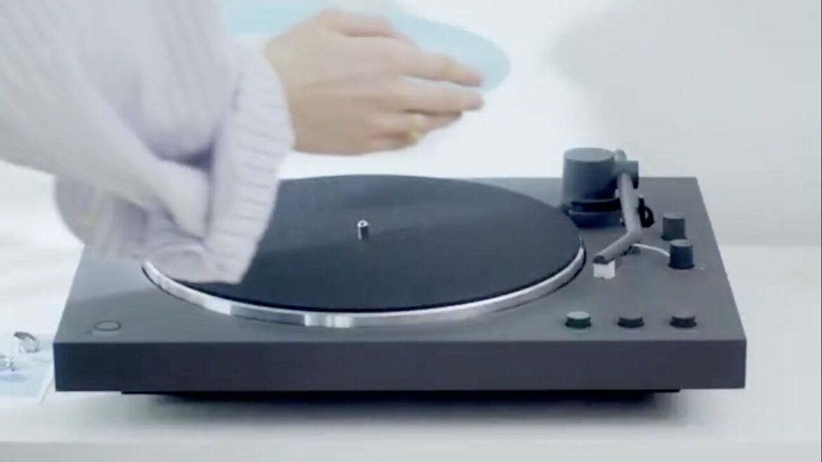 Sony promociona vinilos mientras elimina los juegos físicos de PS5 y enfurece a los jugadores - juegos físicos PS5