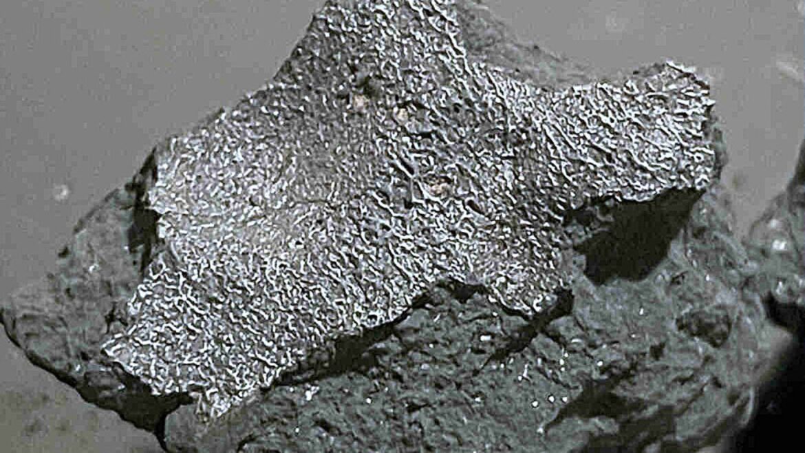 Este meteorito cayó en un dormitorio... y guardaba el secreto de la vida - meteorito de Hillsborough