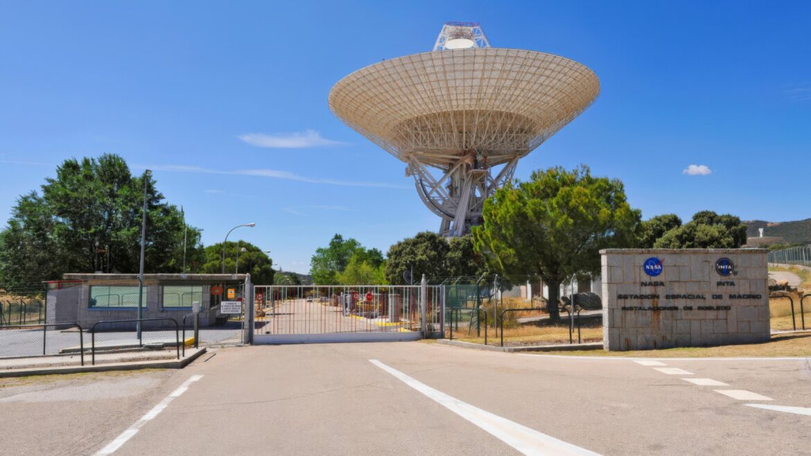 NASA en Madrid: el fuego amenaza la puerta al espacio profundo - NASA Robledo de Chavela