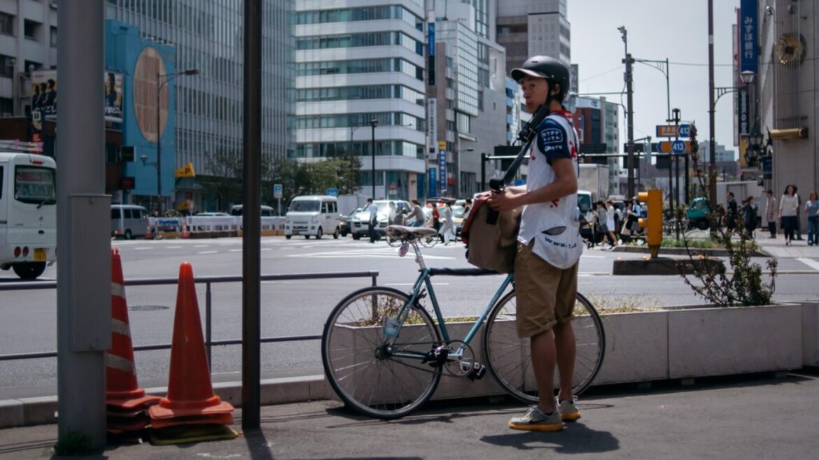 Tokio permite pantalones cortos en la oficina y desata un debate inesperado - pantalones cortos oficina Tokio