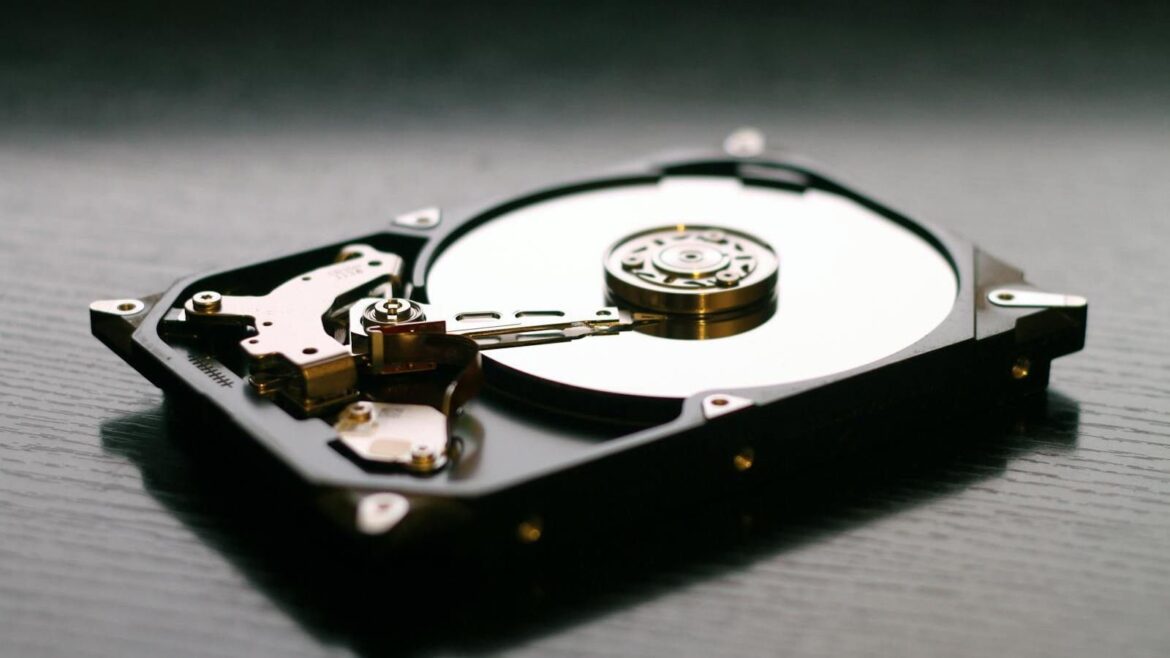 Windows 11 se comía tu espacio en disco: Microsoft lanza el parche - parche Windows 11