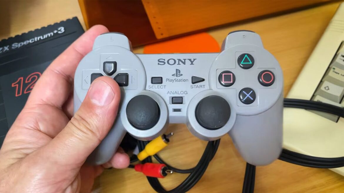 PlayStation Puga: la consola PS1 escondida en un mando DualShock