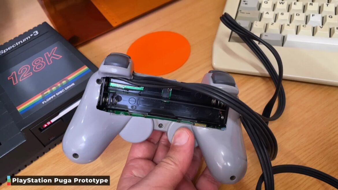 PlayStation PUGA: el mando prototipo de Sony que escondía una PS1 completa