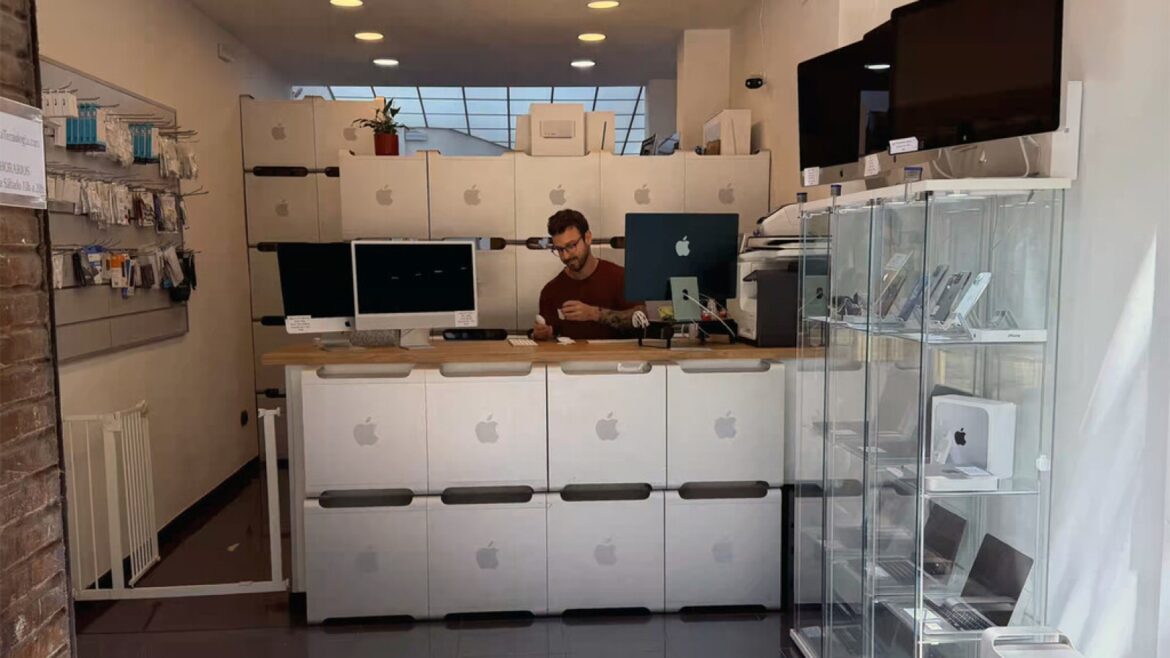 iPhone considerados obsoletos vuelven a la vida en un taller de Barcelona - reparar iPhone obsoletos