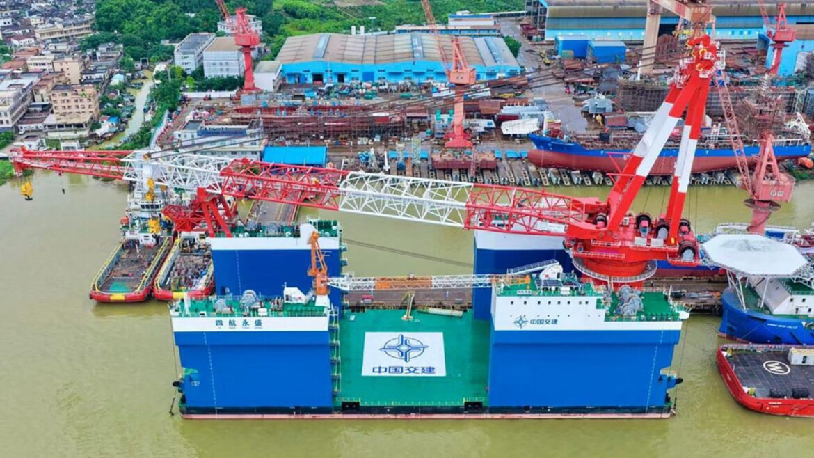 China presenta el Sihang Yongsheng: el gigante flotante que se hunde a medias