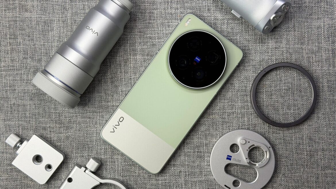Vivo X500 Ultra: un teleobjetivo enorme y triple opción de zoom