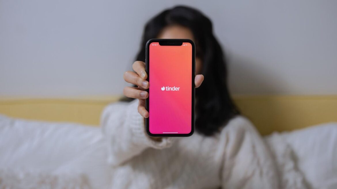 Tinder al descubierto: los trucos para dominar el algoritmo y ligar más - algoritmo de Tinder