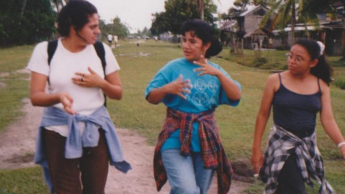 El idioma que unos niños sordos crearon solos en un patio de recreo - lengua de señas nicaragüense