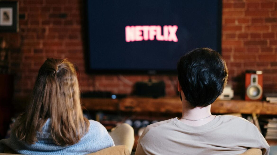 Netflix podría integrar Peacock y Fox One dentro de su propia app - Netflix Peacock Fox One