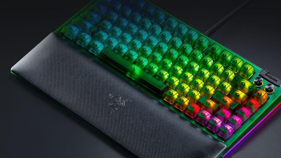 Razer BlackWidow V4 Phantom Green: teclado 75% con un 40% de descuento