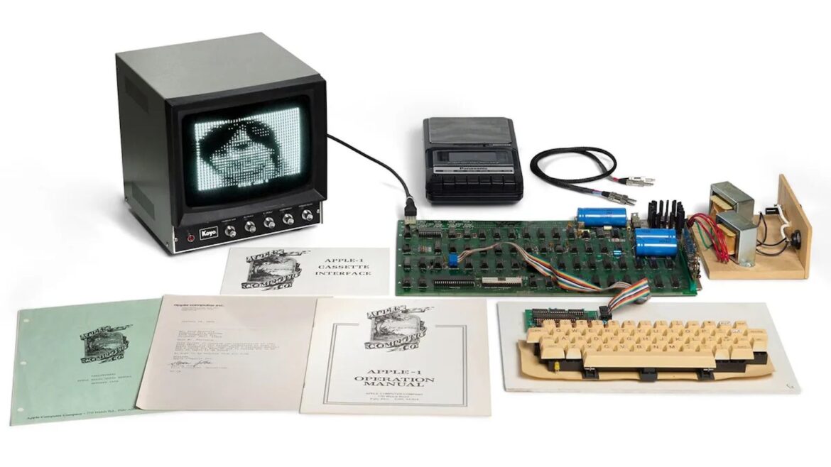 Apple 1 'Hatfield' firmado por Wozniak: la subasta que roza los 800.000 dólares - Apple 1 Hatfield