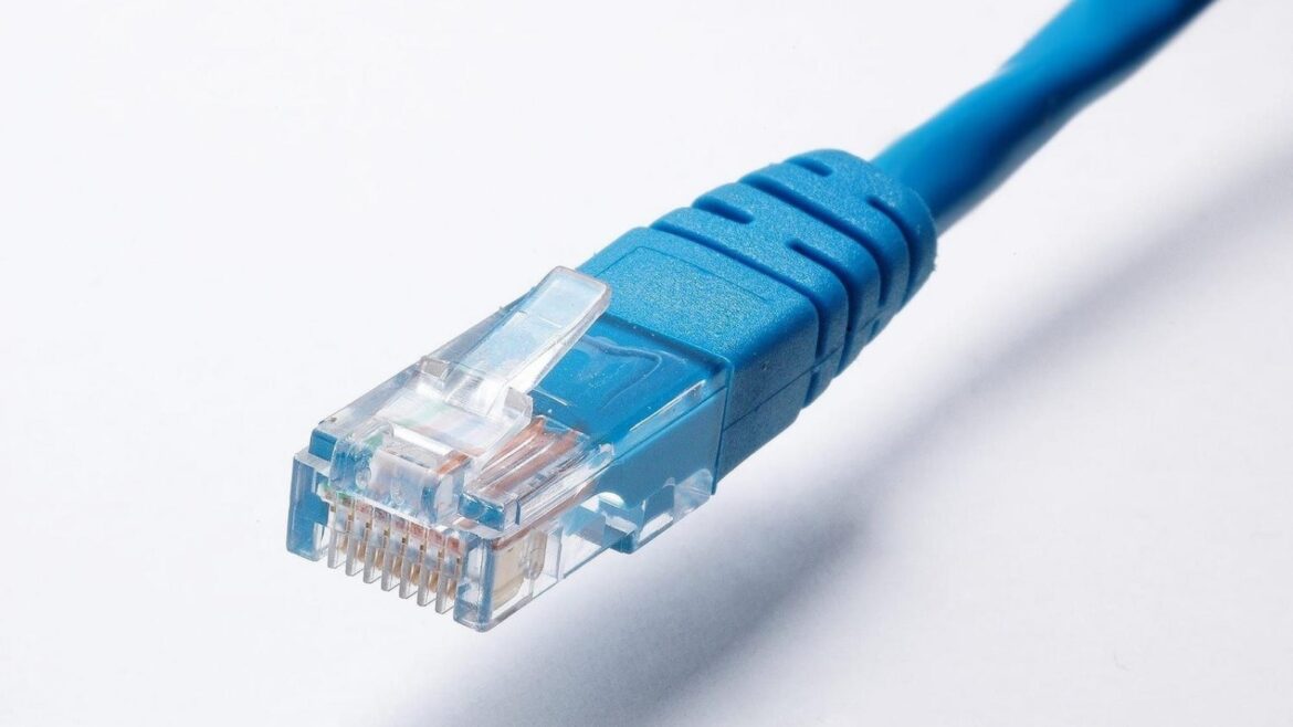 Conectores de red: qué es el RJ45 y qué cable Ethernet elegir - conector RJ45