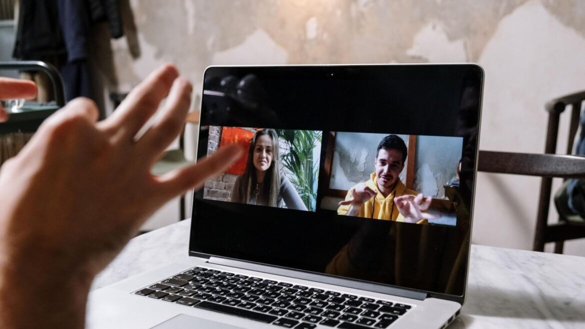 Gestos y reacciones en llamadas de WhatsApp: adiós al caos en videollamadas - gestos y reacciones WhatsApp